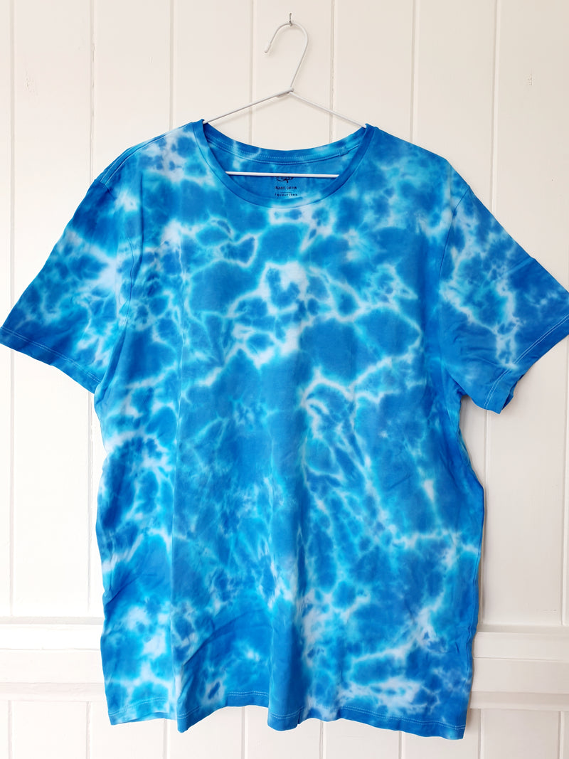 Pool Daze | TIE DYE T-SHIRT